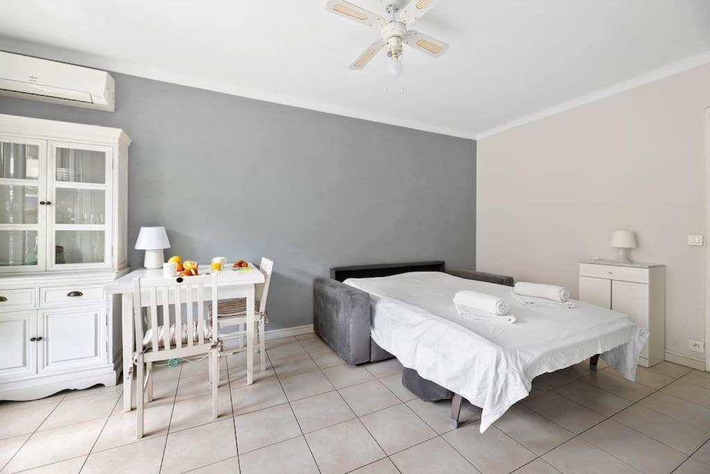 Le Landelle - Centre- Climatisation -Proche Gare Sncf Apartment Ментона Екстериор снимка